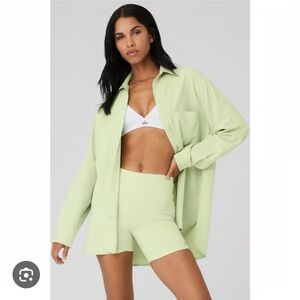 Alo yoga long sleeve shirt iced green tea xs
